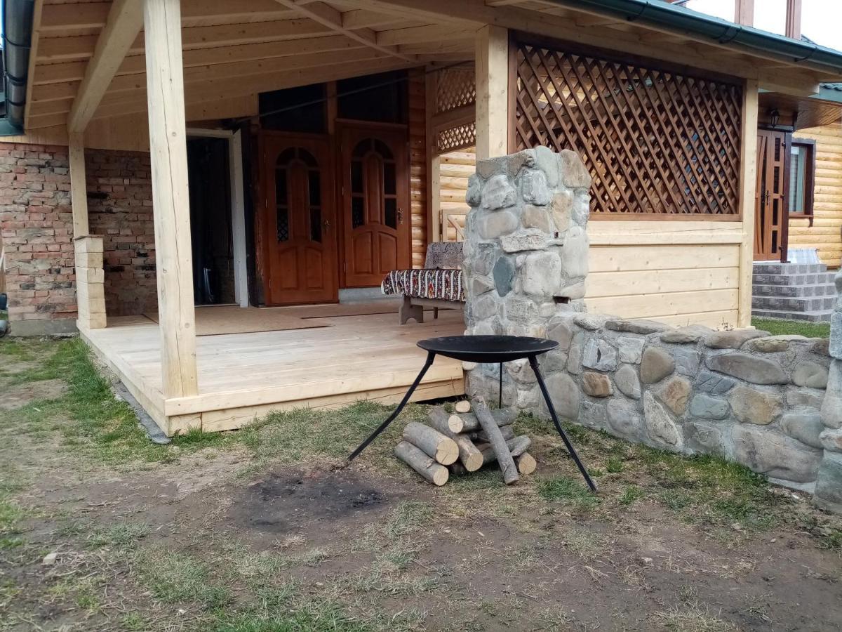 ששורי Садиба Федорчуків Гірська Хатина מראה חיצוני תמונה
